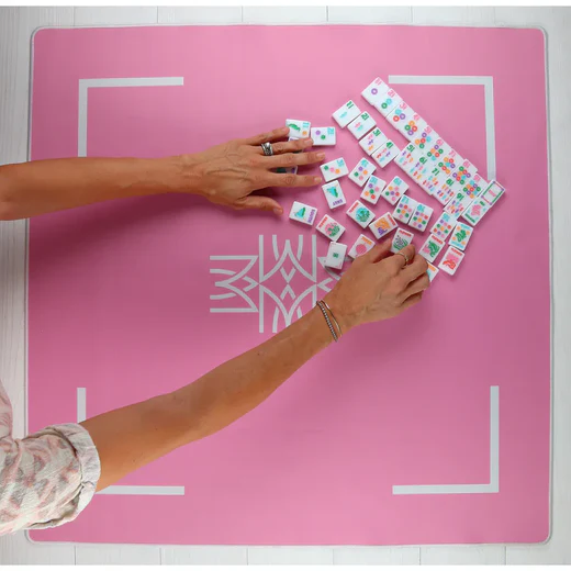 Amahjline: Modern Mahjong Sets with Playful Design
